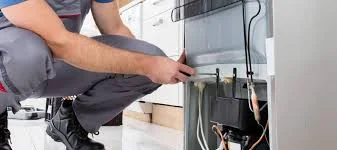 Compressor ligando e desligando toda hora: o que esse curto-ciclo está dizendo